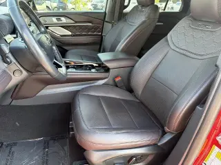 Ford Explorer 2025 AWD Platinum 4dr SUV