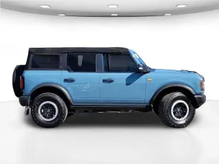 Ford Bronco 2023 4x4 Base Advanced 4dr SUV