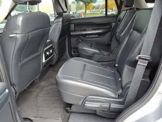 Ford Expedition 2023 4x4 XLT 4dr SUV
