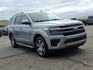 Ford Expedition 2023 4x4 XLT 4dr SUV