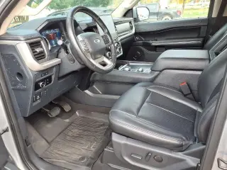 Ford Expedition 2023 4x4 XLT 4dr SUV