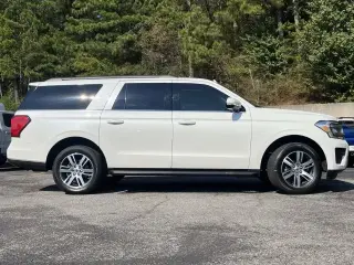 Ford Expedition MAX 2024 4x2 XLT SUV de 4 puertas