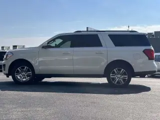 Ford Expedition MAX 2024 4x2 XLT SUV de 4 puertas