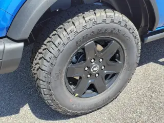 Ford Bronco 2024 4x4 Black Diamond 2dr SUV