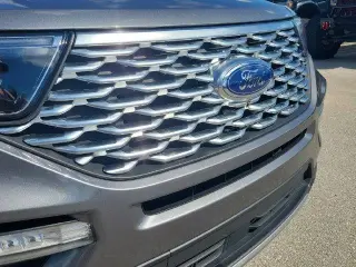 Ford Explorer Híbrido 2022 AWD Platinum 4 puertas SUV