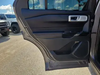 Ford Explorer Híbrido 2022 AWD Platinum 4 puertas SUV