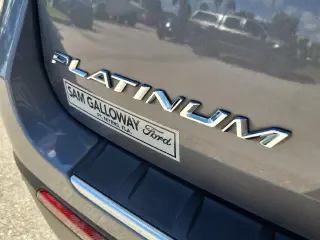 Ford Explorer Híbrido 2022 AWD Platinum 4 puertas SUV