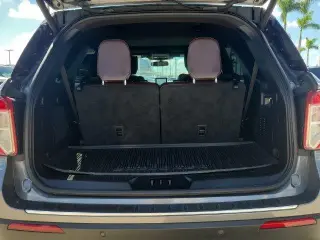 Ford Explorer Híbrido 2022 AWD Platinum 4 puertas SUV