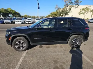 Jeep Grand Cherokee 2023 4x4 30th Anniversary 4xe 4dr SUV