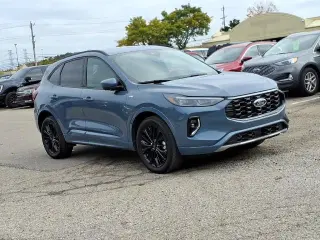 Ford Escape AWD ST-Line Elite 2023 SUV de 4 puertas