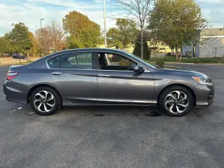 2017 Honda Accord Sedan