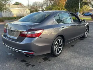 2017 Honda Accord Sedan