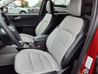 Ford Escape 2023 AWD Platinum 4dr SUV