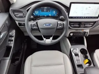 Ford Escape 2023 AWD Platinum 4dr SUV