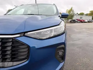 Ford Escape Híbrido Enchufable 2023 Base 4dr SUV