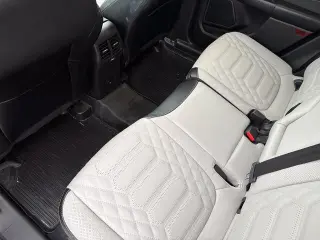 Ford Escape Híbrido Enchufable 2023 Base 4dr SUV