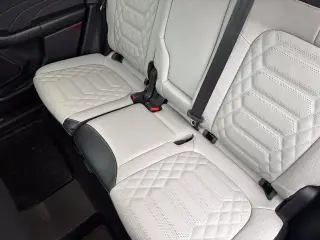 Ford Escape Híbrido Enchufable 2023 Base 4dr SUV
