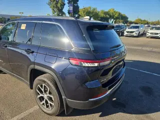 Jeep Grand Cherokee 2023 4x4 Limited 4dr SUV