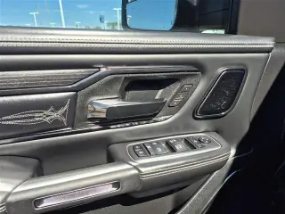Ram 1500 2023 4x4 Limited 4dr Crew Cab 5.6 ft. Pickup