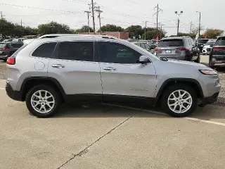 Jeep Cherokee 2018 Latitude Plus 4dr SUV