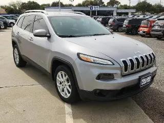 Jeep Cherokee 2018 Latitude Plus 4dr SUV