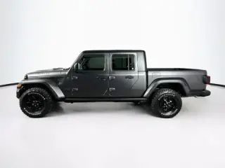 Jeep Gladiator 2024 4x4 Sport 4dr Crew Cab 5.0 ft. SB