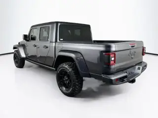 Jeep Gladiator 2024 4x4 Sport 4dr Crew Cab 5.0 ft. SB