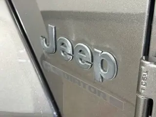 Jeep Gladiator 2024 4x4 Sport 4dr Crew Cab 5.0 ft. SB