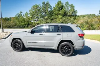 Jeep Grand Cherokee 2020 4x4 Laredo 4dr SUV