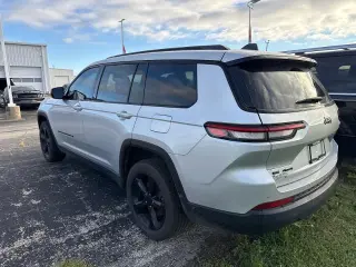 Jeep Grand Cherokee L 2022 4x4 Laredo 4dr SUV