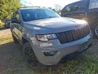 Jeep Grand Cherokee 2019 4x4 Laredo 4dr SUV
