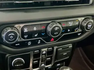 Jeep Wrangler 2025 4x4 Rubicon 4dr SUV