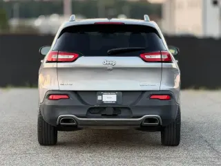 Jeep Cherokee 2016 4x4 High Altitude 4dr SUV