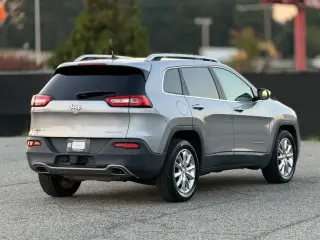 Jeep Cherokee 2016 4x4 High Altitude 4dr SUV