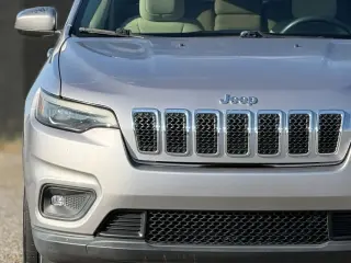 Jeep Cherokee 2019 Latitude 4dr SUV