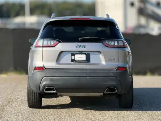 Jeep Cherokee 2019 Latitude 4dr SUV