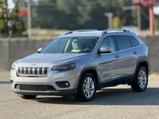 Jeep Cherokee 2019 Latitude 4dr SUV