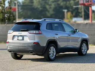 Jeep Cherokee 2019 Latitude 4dr SUV