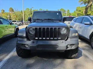 Jeep Wrangler Unlimited 2018 4x4 Sport 4dr SUV (lanzamiento medio anual)