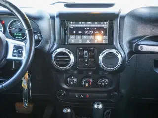 Jeep Wrangler Unlimited 2015 4x4 Deportivo 4dr SUV
