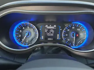 2023 Chrysler Voyager