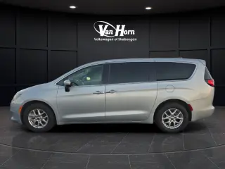 2023 Chrysler Voyager