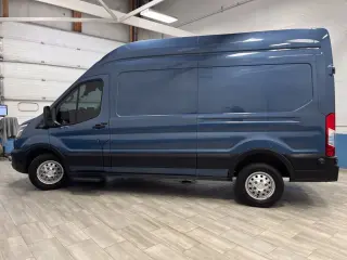 2023 Ford Transit-250