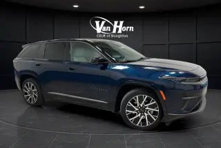 2025 Jeep Wagoneer S