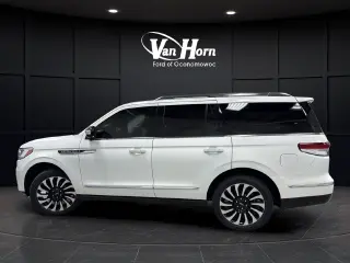 2023 Lincoln Navigator