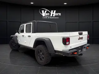 2023 Jeep Gladiator