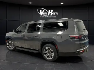 2023 Jeep Wagoneer L