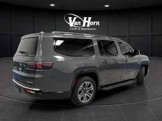 2023 Jeep Wagoneer L
