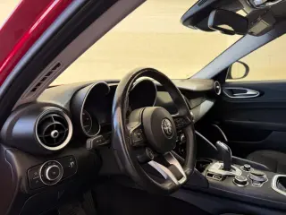 2021 Alfa Romeo Giulia