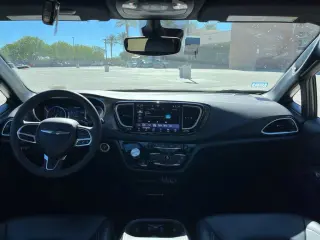 2025 Chrysler Pacifica